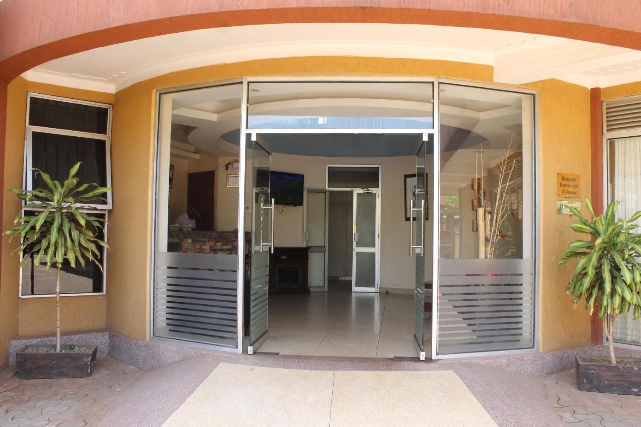 Ss Hotel Kampala Exteriör bild