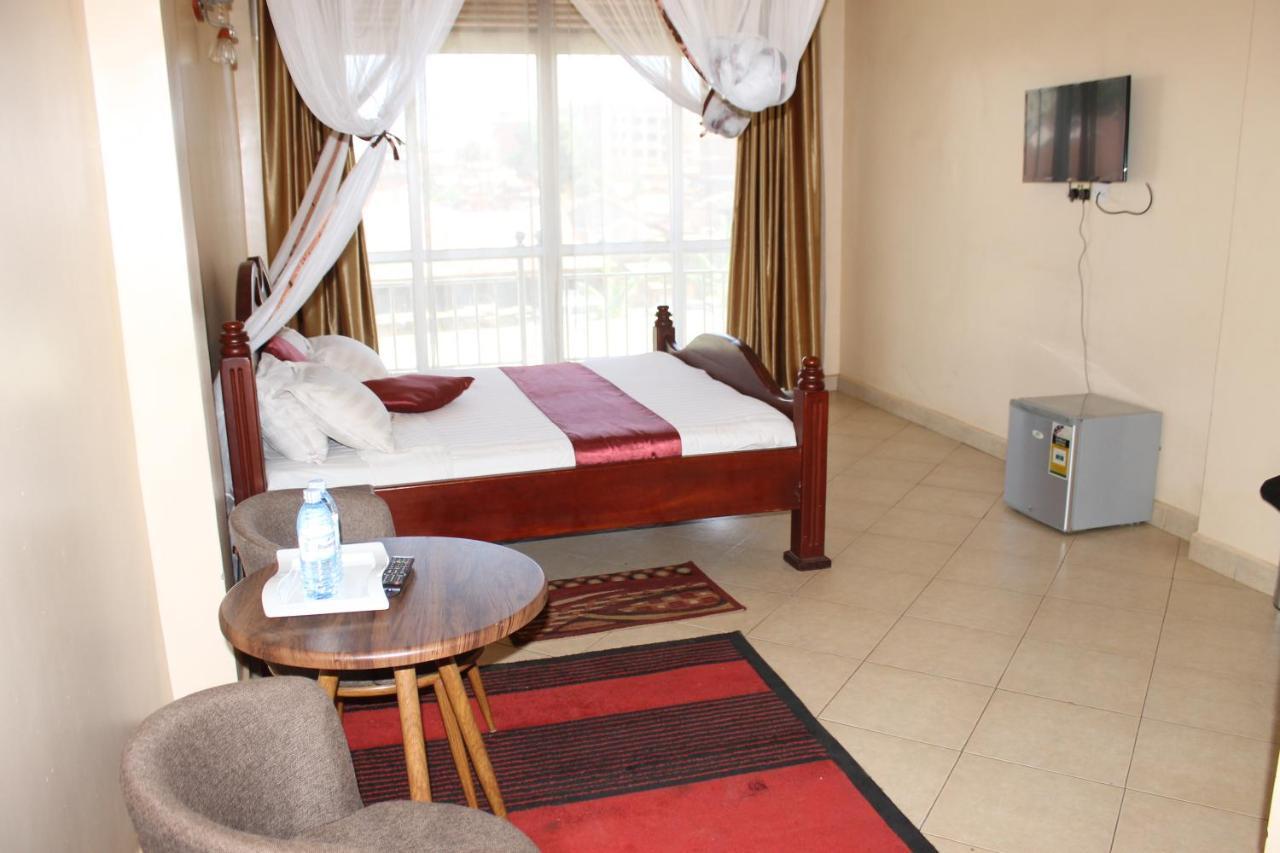 Ss Hotel Kampala Exteriör bild