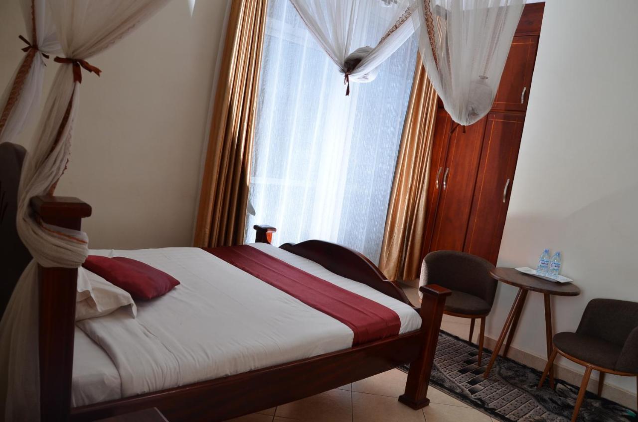 Ss Hotel Kampala Exteriör bild