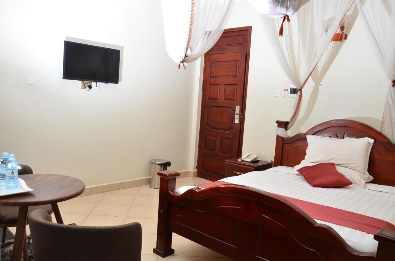 Ss Hotel Kampala Exteriör bild