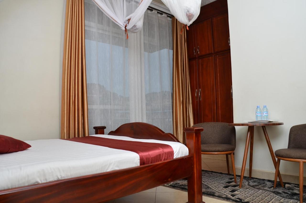 Ss Hotel Kampala Exteriör bild